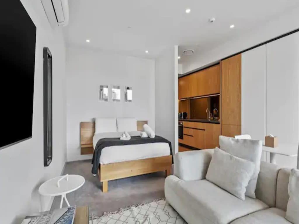 Modern One Bedroom Apartment In Wynyard Quarter Окленд Экстерьер фото